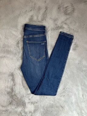 Hollister Women's Indigo Skinny Jeans